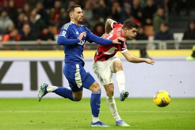 米体：欧足联今天召开会议，将讨论米兰和科莫在海外比赛问题