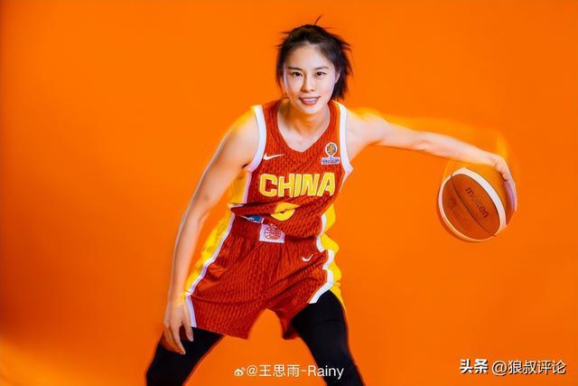 九游体育官网-唯一老将！王思雨社媒晒照：世预赛珍惜每一次上场 拼下每一场比赛